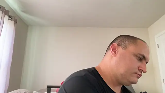 Snapshot of SluggishChase99 chatting on November 2025 05:57:02 PM SluggishChase99 online show from November 2025 05:57:02 PM