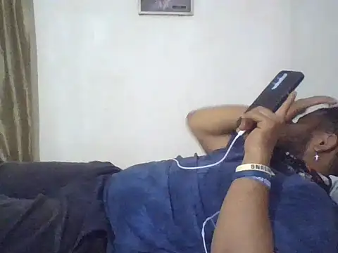 Snapshot of Dj-yefri-pauta chatting on May 2026 03:00:02 AM Dj-yefri-pauta online show from May 2026 03:00:02 AM