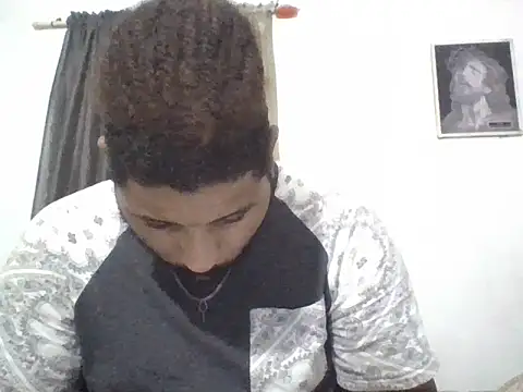 Snapshot of Dj-yefri-pauta chatting on May 2026 11:23:01 PM Dj-yefri-pauta online show from May 2026 11:23:01 PM