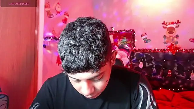 Snapshot of Wiiliam_20 chatting on December 2024 05:20:02 PM Wiiliam 20 online show from December 2024 05:20:02 PM