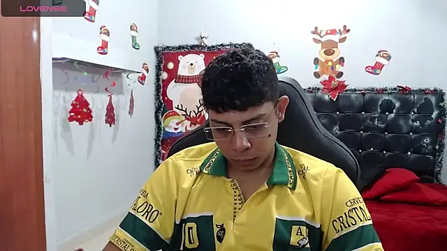 Snapshot of Wiiliam_20 chatting on January 2025 11:43:02 AM Wiiliam 20 online show from January 2025 11:43:02 AM