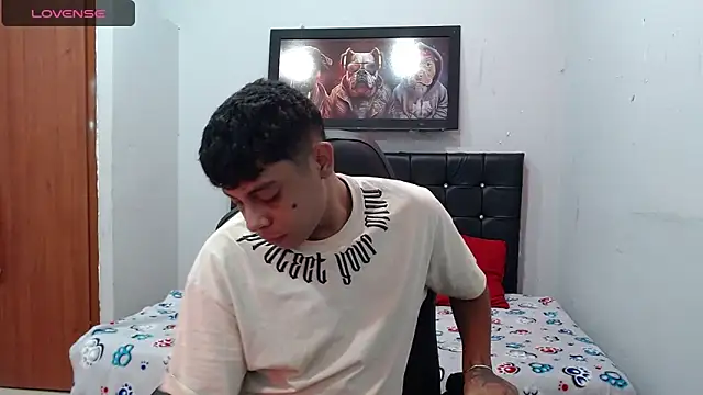 Snapshot of Wiiliam_20 chatting on February 2025 03:27:01 PM Wiiliam 20 online show from February 2025 03:27:01 PM