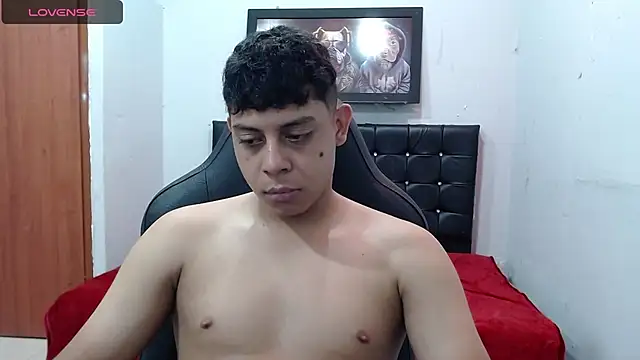 Snapshot of Wiiliam_20 chatting on February 2025 04:42:02 PM Wiiliam 20 online show from February 2025 04:42:02 PM