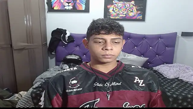 Snapshot of Wiiliam_20 chatting on January 2026 01:57:01 PM Wiiliam 20 online show from January 2026 01:57:01 PM