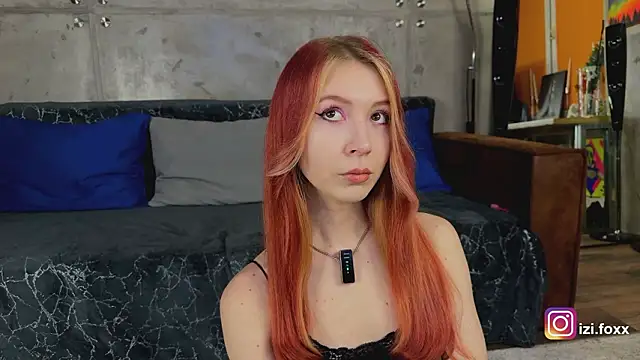 Snapshot of izi-fox chatting on February 2026 04:43:01 PM izi-fox online show from February 2026 04:43:01 PM