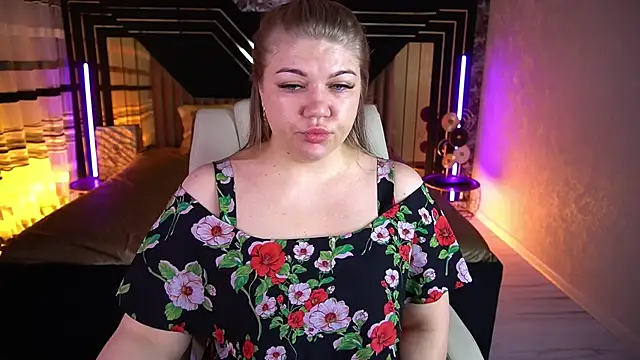 GabbieJay online show from July 2026 12:18:02 PM