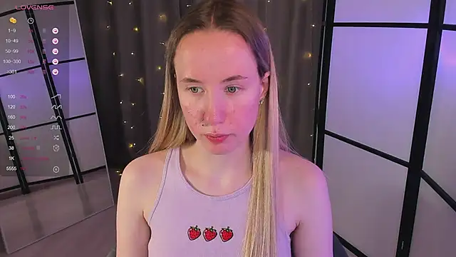 Snapshot of Cassie_Kelman chatting on February 2025 08:49:02 PM Cassie Kelman online show from February 2025 08:49:02 PM