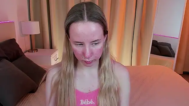 Snapshot of Cassie_Kelman chatting on February 2025 11:59:01 PM Cassie Kelman online show from February 2025 11:59:01 PM