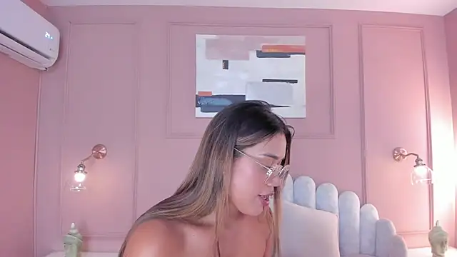 mara brooks online show from March 2025 07:05:01 PM