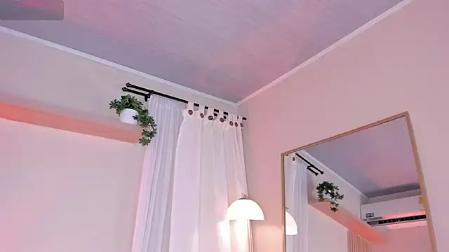 mara brooks online show from March 2026 06:02:02 PM