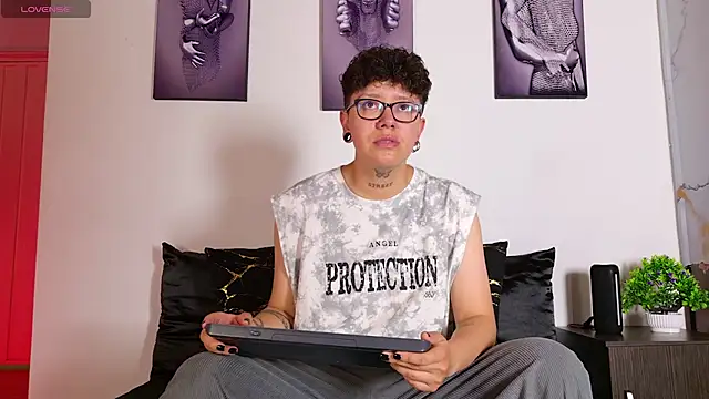 alex noa online show from July 2026 07:34:02 PM