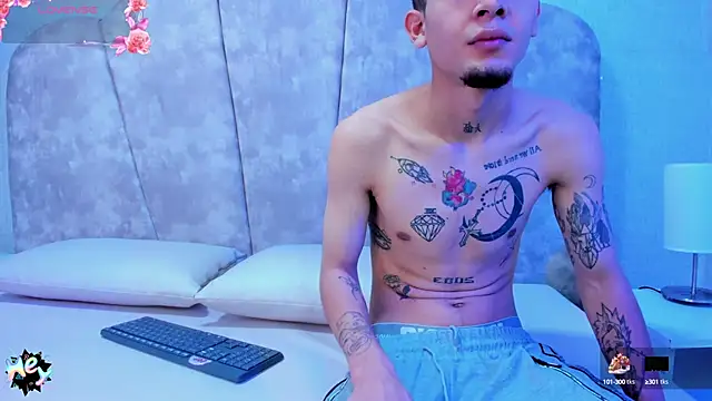 Snapshot of kendalltaylorr chatting on February 2025 02:51:02 AM kendalltaylorr online show from February 2025 02:51:02 AM