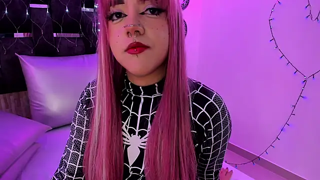 Charlotte Myers online show from March 2025 02:37:02 PM