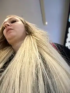 Snapshot of Teya_moon_ chatting on December 2024 11:12:02 AM Teya moon online show from December 2024 11:12:02 AM