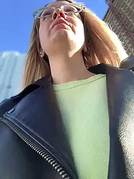 Snapshot of Teya_moon_ chatting on January 2025 11:10:02 AM Teya moon online show from January 2025 11:10:02 AM