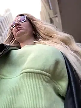 Snapshot of Teya_moon_ chatting on January 2025 11:28:02 AM Teya moon online show from January 2025 11:28:02 AM