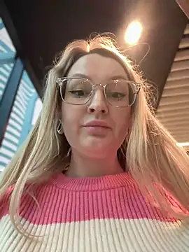 Snapshot of Teya_moon_ chatting on January 2025 11:10:02 AM Teya moon online show from January 2025 11:10:02 AM