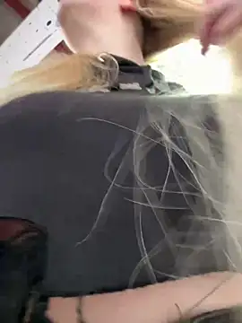 Snapshot of Teya_moon_ chatting on February 2025 12:16:01 PM Teya moon online show from February 2025 12:16:01 PM