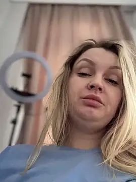 Snapshot of Teya_moon_ chatting on February 2025 12:50:01 PM Teya moon online show from February 2025 12:50:01 PM