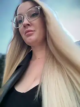 Snapshot of Teya_moon_ chatting on February 2025 02:55:02 PM Teya moon online show from February 2025 02:55:02 PM