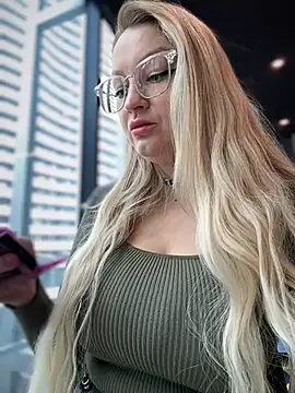 Snapshot of Teya_moon_ chatting on February 2025 11:38:02 AM Teya moon online show from February 2025 11:38:02 AM