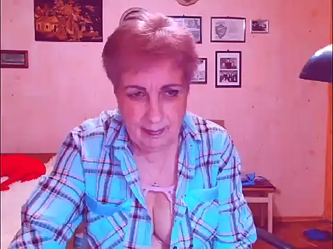 Victoria5643 online show from April 2026 05:24:01 PM