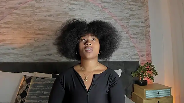 Anneth  M online show from November 2025 07:36:02 PM