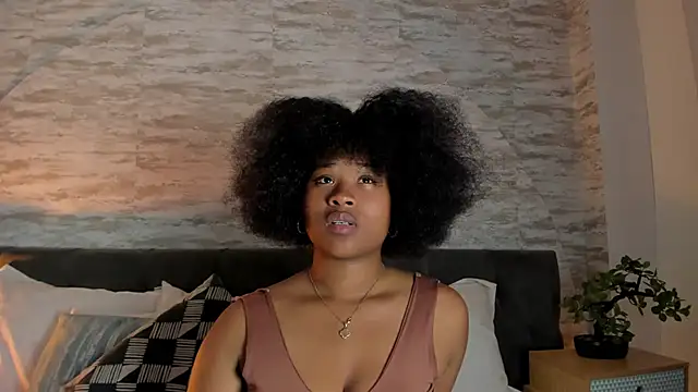 Anneth  M online show from December 2025 07:44:01 PM