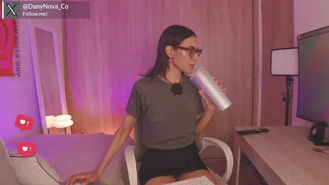 DanyNova Co online show from May 2026 09:31:01 PM