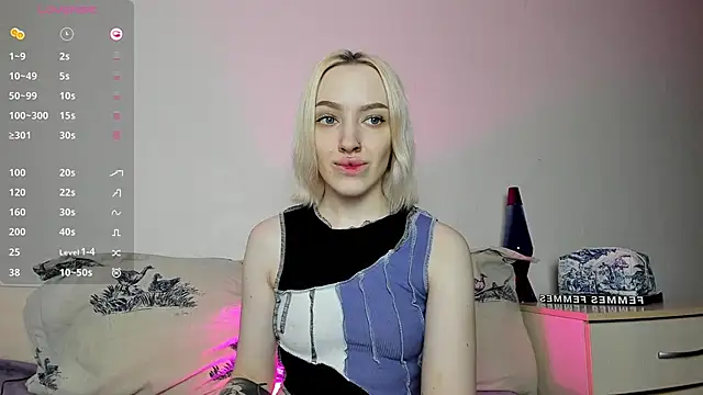 Snapshot of cheryl_mason chatting on February 2025 10:43:02 PM cheryl mason online show from February 2025 10:43:02 PM