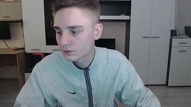 angryzan online show from December 2024 07:28:01 AM