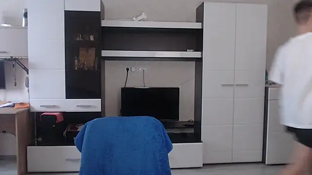 angryzan online show from January 2025 07:05:01 AM