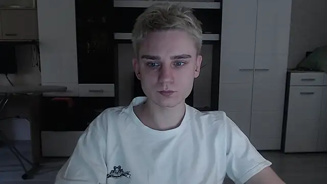 angryzan online show from March 2025 04:41:02 AM