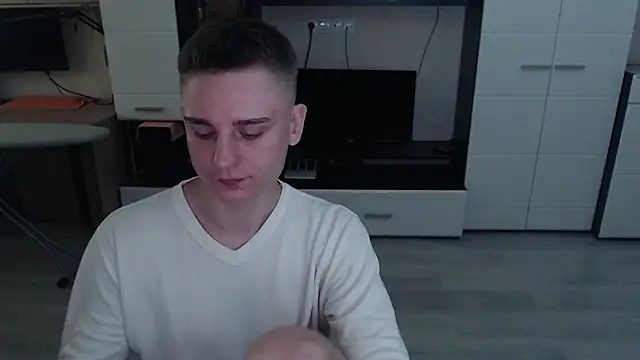 angryzan online show from September 2025 06:07:01 AM