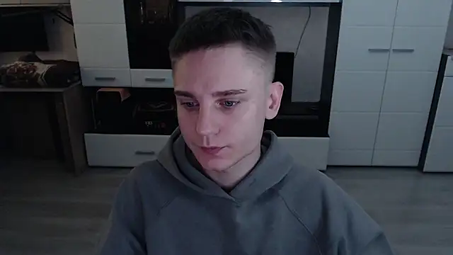 angryzan online show from October 2025 04:54:01 AM