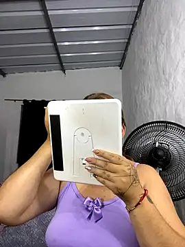 Sofia Queen17 online show from October 2025 10:43:02 AM