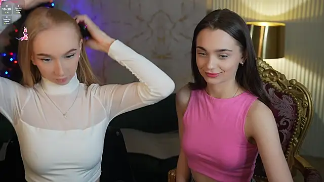 Snapshot of Lana_Pulse chatting on January 2025 11:32:01 PM Lana Pulse online show from January 2025 11:32:01 PM