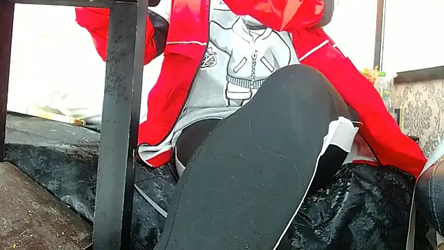 Snapshot of hairy_pussywet chatting on February 2025 03:20:02 PM hairy pussywet online show from February 2025 03:20:02 PM