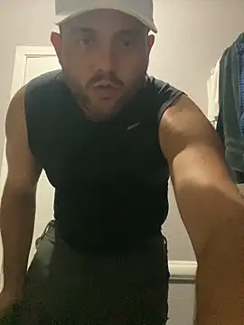 Snapshot of 817raul chatting on September 2025 02:37:02 AM 817raul online show from September 2025 02:37:02 AM