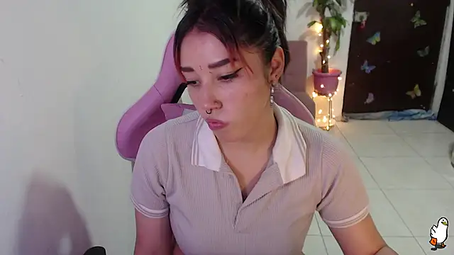 littleangel1 m online show from September 2025 09:37:01 PM