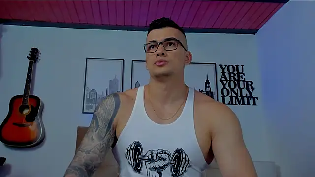 seancarreraa online show from December 2024 04:46:02 PM