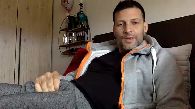 Snapshot of goroasroma90 chatting on April 2026 03:53:02 PM goroasroma90 online show from April 2026 03:53:02 PM