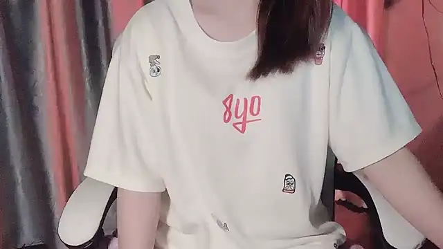 Snapshot of _Ely_ chatting on March 2025 03:31:02 PM Ely online show from March 2025 03:31:02 PM