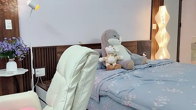 Snapshot of _Ely_ chatting on October 2025 03:32:02 PM Ely online show from October 2025 03:32:02 PM