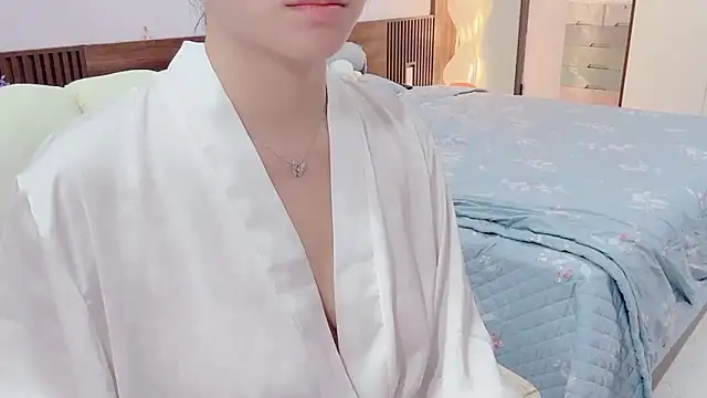 Snapshot of _Ely_ chatting on November 2025 02:45:02 PM Ely online show from November 2025 02:45:02 PM