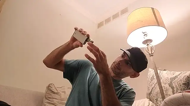 hailzeffn online show from September 2025 11:00:01 AM