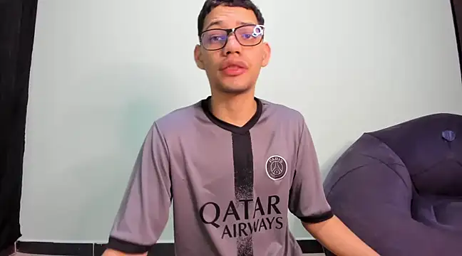 Diego-Monsalve online show from January 2025 02:18:01 AM