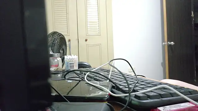 Snapshot of ladydeathz chatting on December 2025 01:22:01 AM ladydeathz online show from December 2025 01:22:01 AM