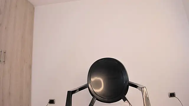 Snapshot of _miamadison chatting on January 2025 03:13:02 PM miamadison online show from January 2025 03:13:02 PM