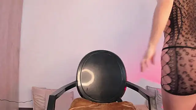 Snapshot of _miamadison chatting on February 2025 11:23:02 AM miamadison online show from February 2025 11:23:02 AM